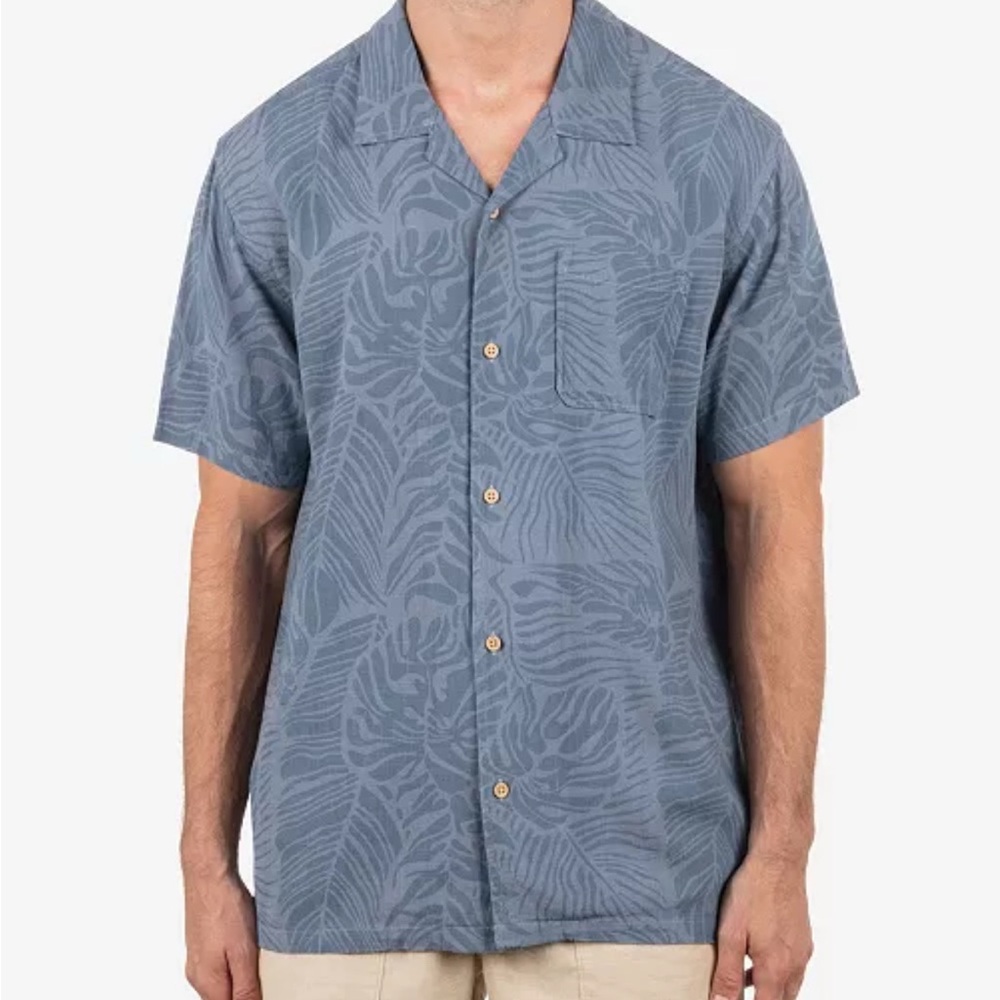 NWT Hurley Men’s Blue Patterned Shirt